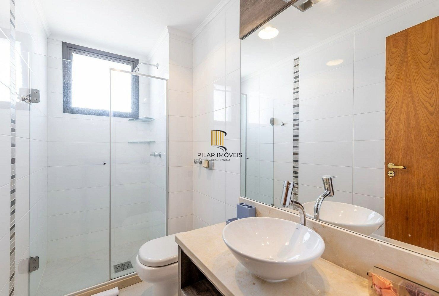 Apartamento de 2 dormitórios sendo 1 suíte e 1 vaga