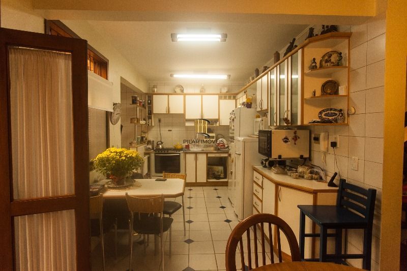 Casa Condominio para Venda - 170m², 3 dormitórios, sendo 1 suites, 2 vagas - Cavalhada