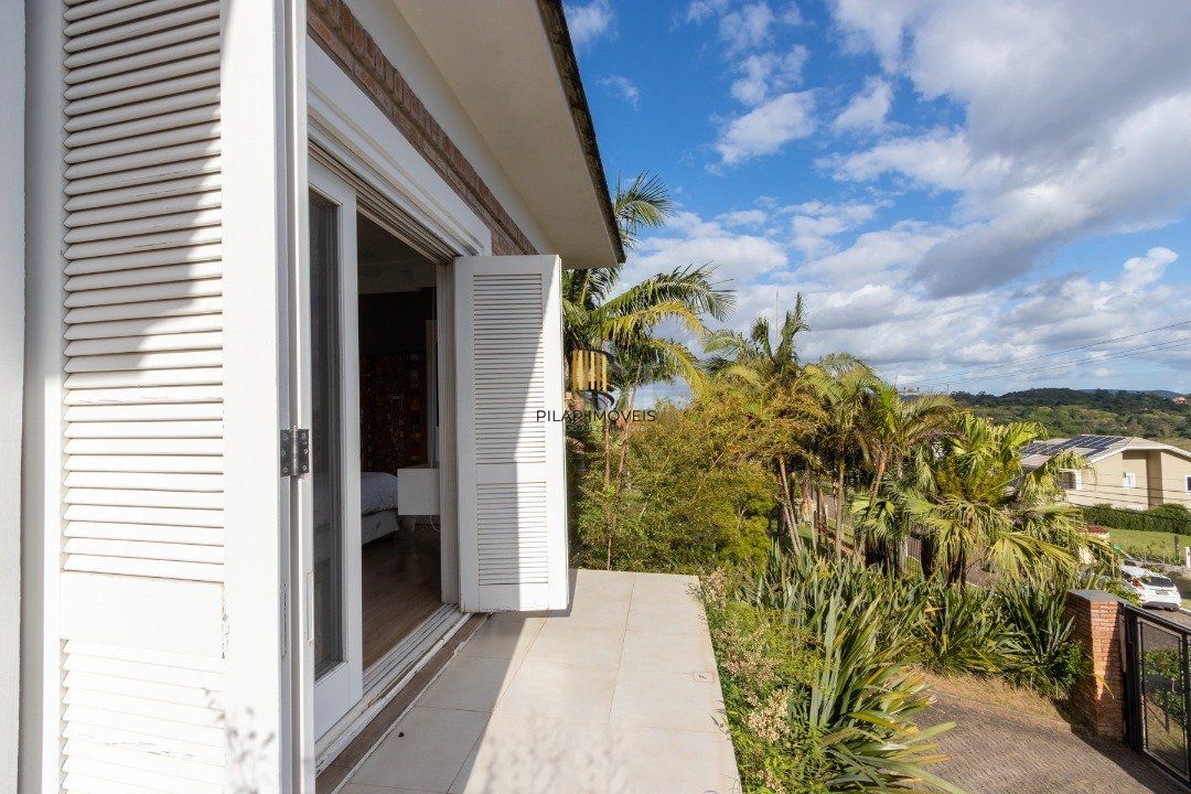 Casa Condominio para Venda - 280m², 3 dormitórios, sendo 1 suites, 4 vagas - Campo Novo