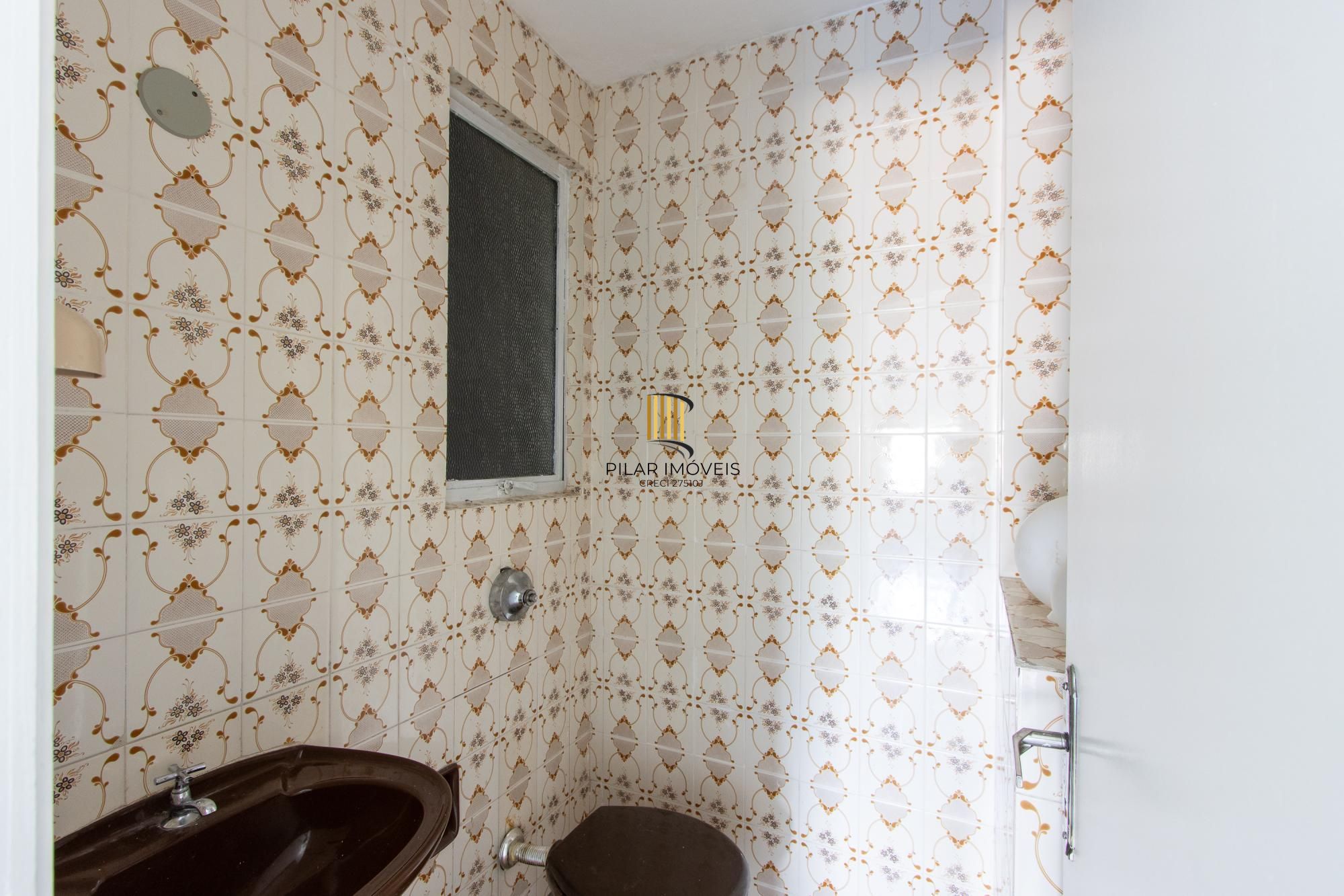 Apartamento de 02 dormitórios, banheiro social e lavabo. Vista panorâmica, cozinha ampla e área de serviço  ampla.