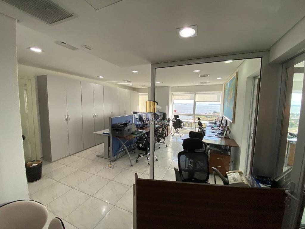 Salas Comerciais no nono andar , Imóvel MOBILIADO com 82,82 m2