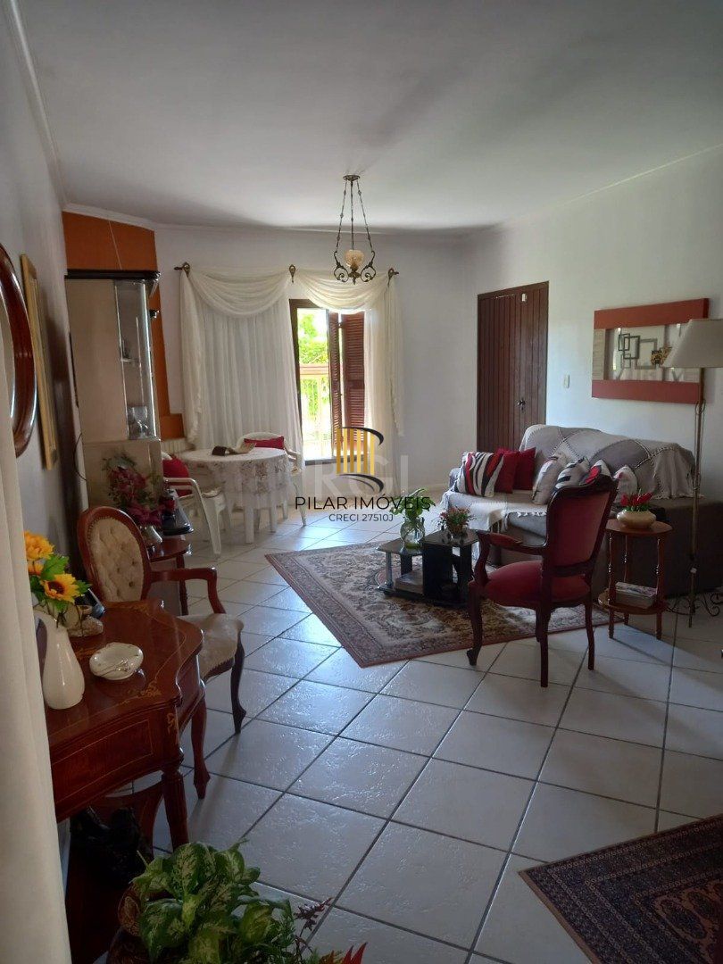 Casa para venda - 196m², 3 dormitórios - Centro de Torres/RS