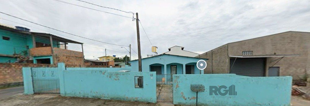Casa espaçosa à venda no bairro Costa e Silva 4 dormitórios sendo 1 suíte.