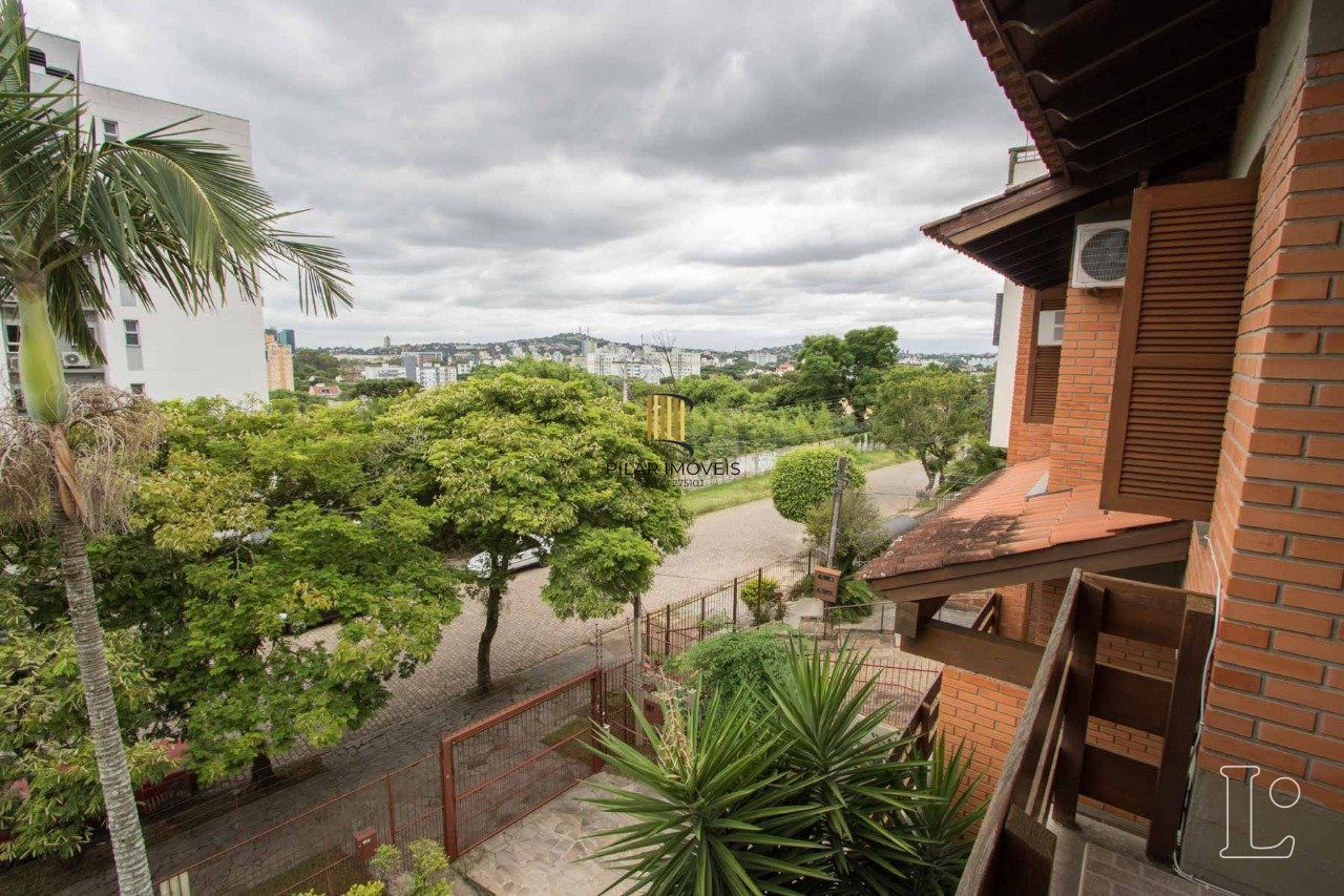 Casa para Venda - 416.89m², 4 dormitórios, sendo 1 suites, 5 vagas - Tristeza