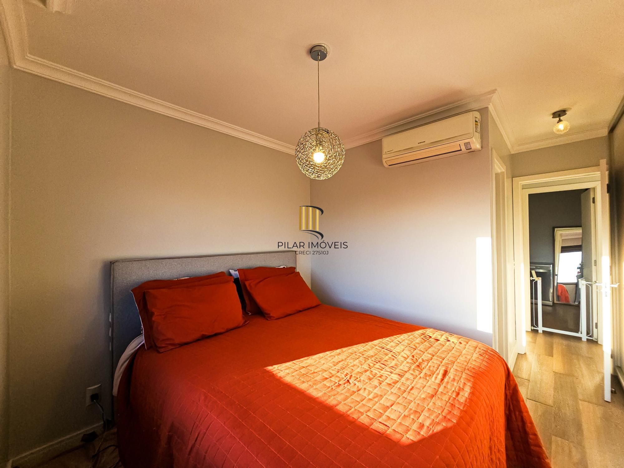 Apartamento Impecável no Petrópolis - 2 D (1 Suíte)