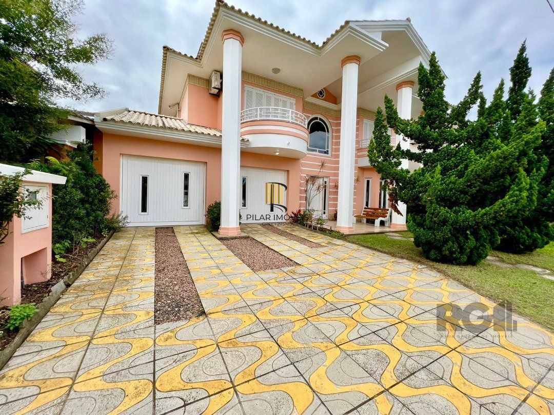 Magnífica casa  linda, 360m2  de  área  construída