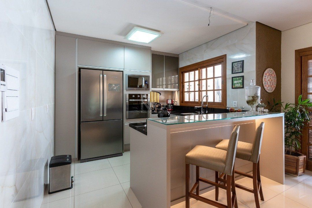 Casa Condominio para Venda - 139m², 2 dormitórios, sendo 2 suites, 1 vaga - Hípica