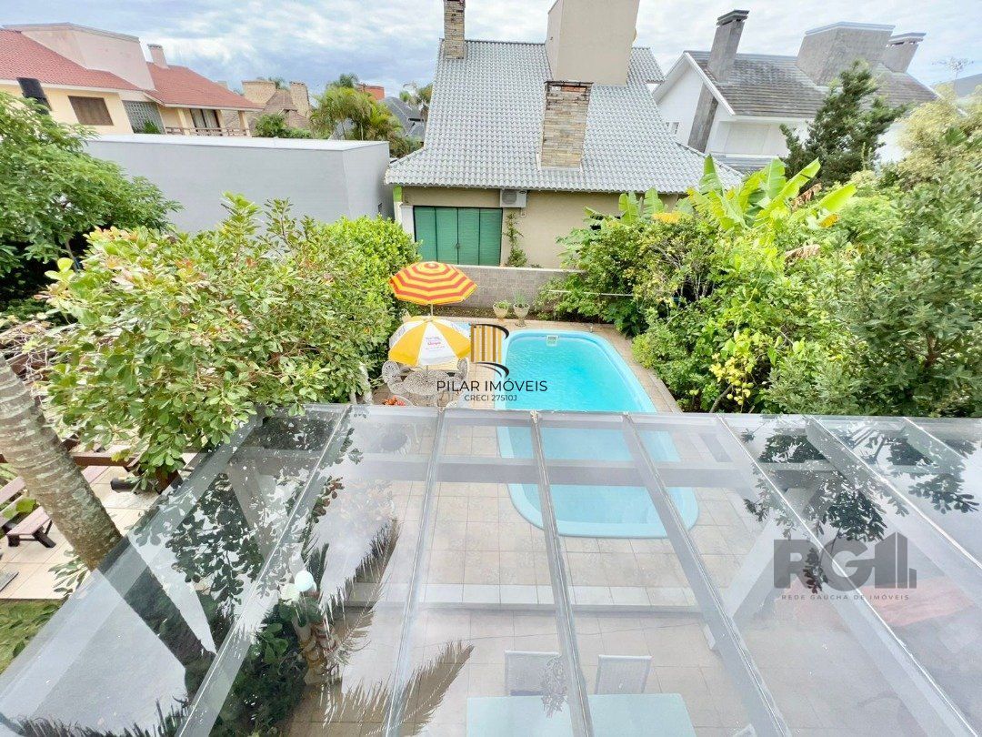 Magnífica casa  linda, 360m2  de  área  construída