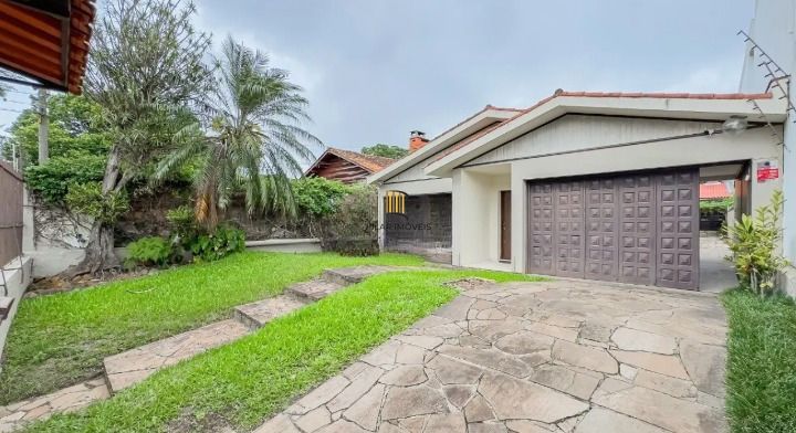 Casa de 3 dormitórios, 1 suíte e 3 vagas de garagem, bairro Ipanema. - Pilar Imóveis