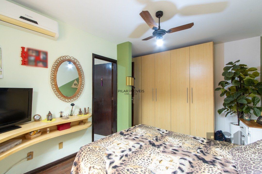 Casa 4 dormitórios no bairro Tristeza
