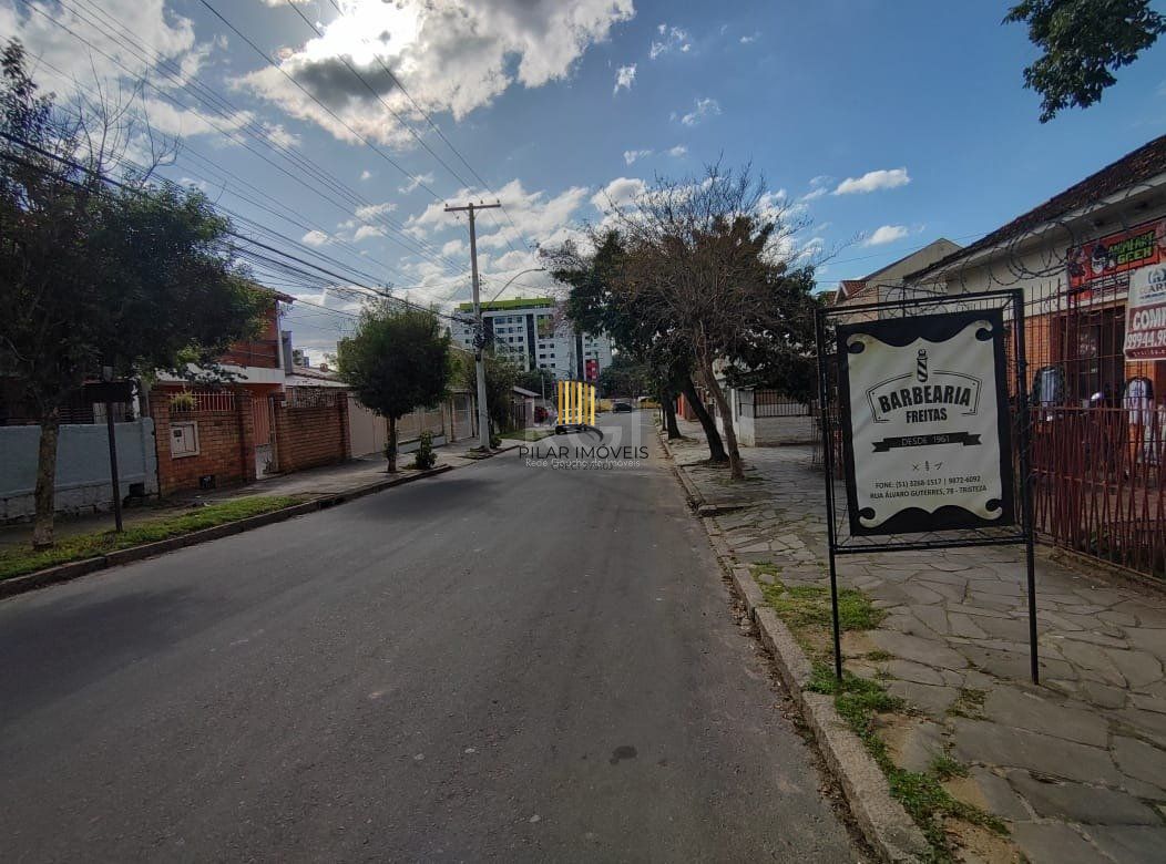 Casa para Venda - 700m², 2 dormitórios, Tristeza