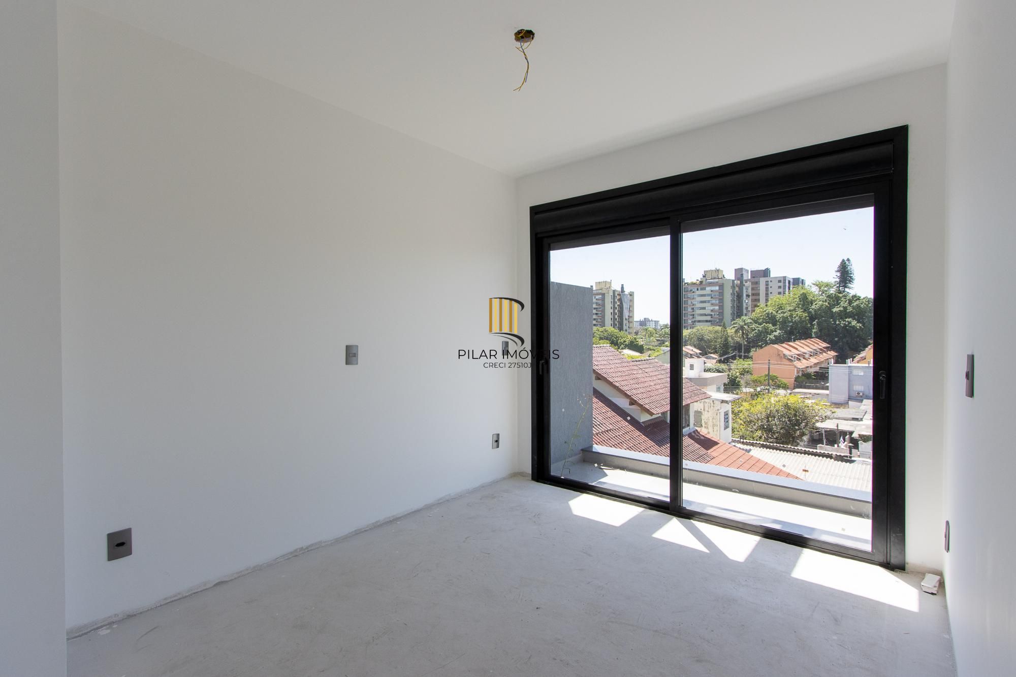 Casa em condomínio com conforto e exclusividade no bairro Tristeza