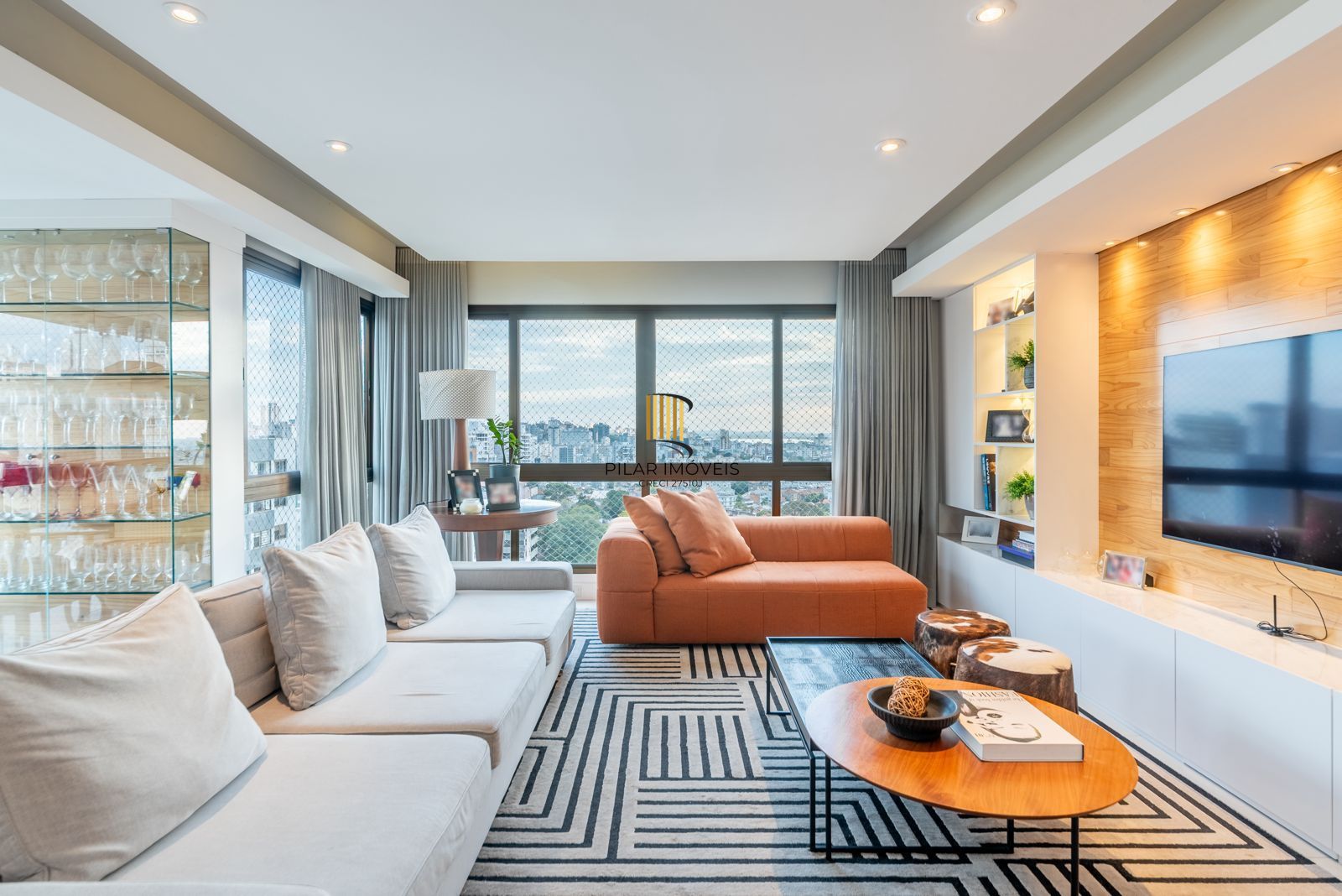 Apartamento exclusivo, decorado com requinte e uma vista incrível!
