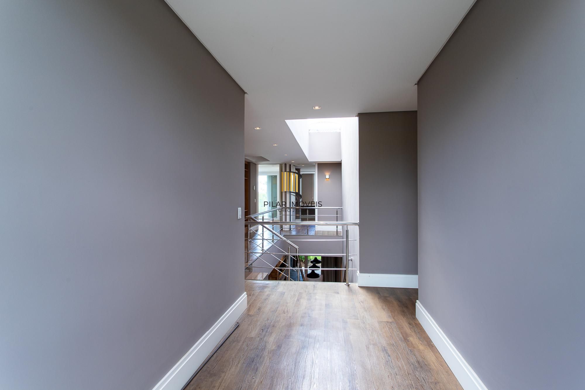 Casa de Condomínio 4 dormitórios no bairro Terraville