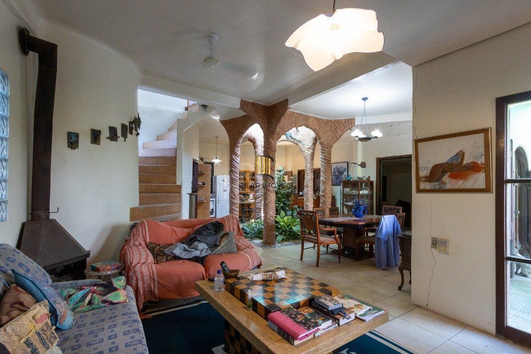 Casa 3 dormitórios no bairro Belém Novo