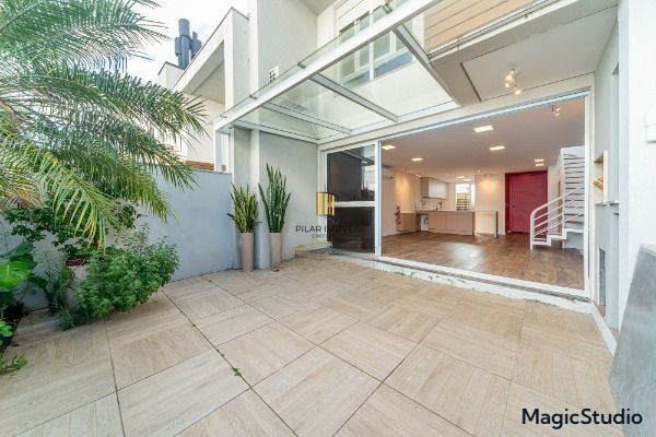 🏡 Casa em Condomínio na Tristeza | 3 Dormitórios, Suíte, Pátio e 2 Vagas