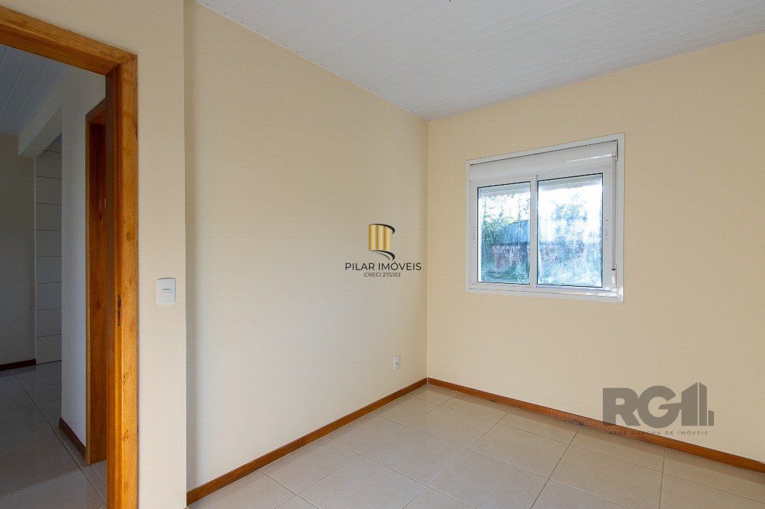 Casa 2 dormitórios no bairro Restinga