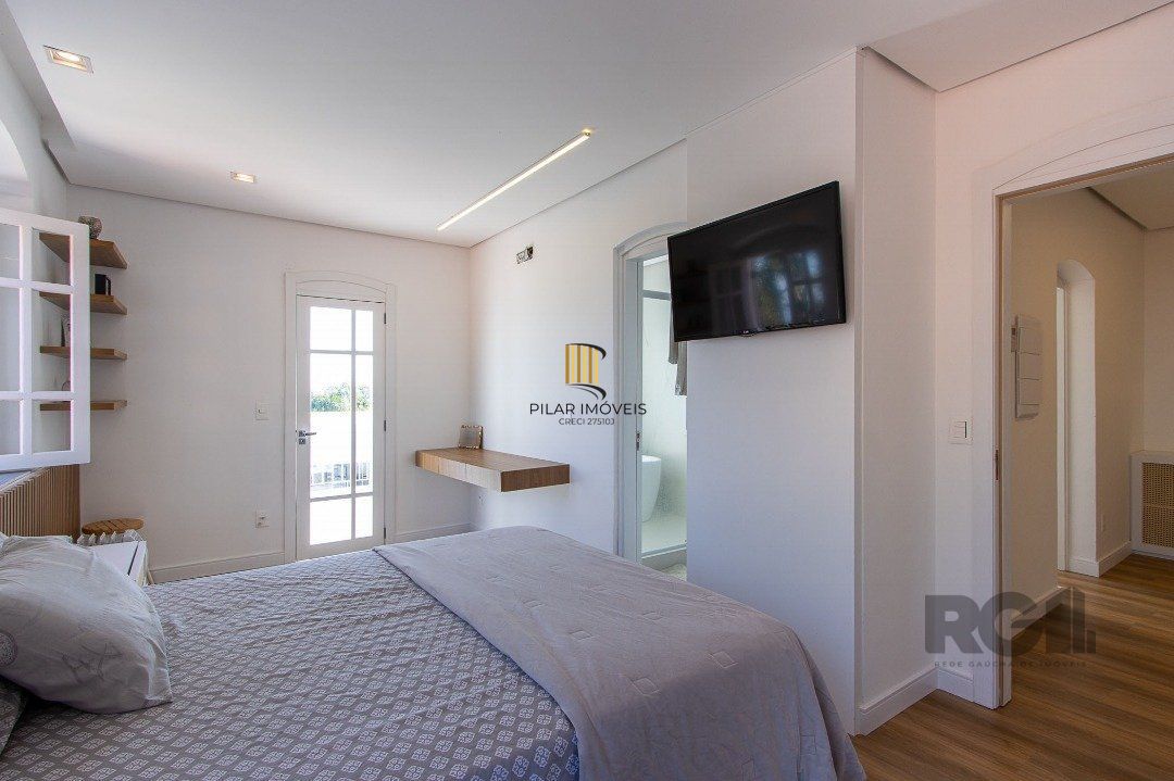 Casa 4 dormitórios no bairro Vila Conceição