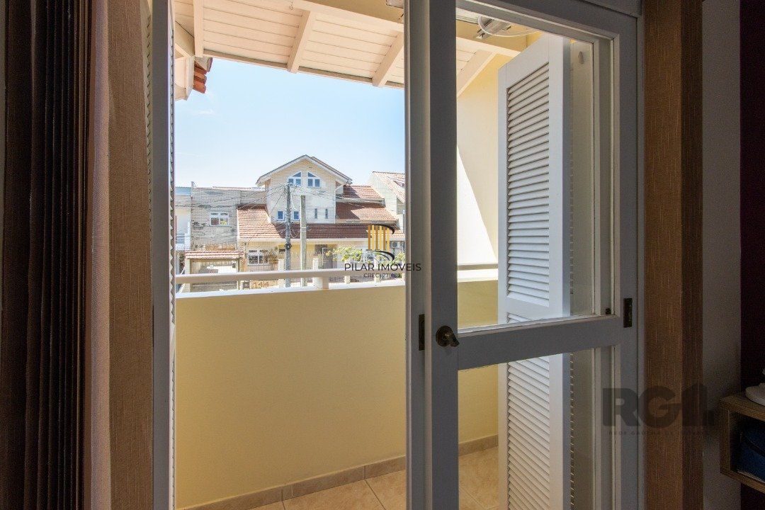 Casa 3 dormitórios no bairro Espírito Santo