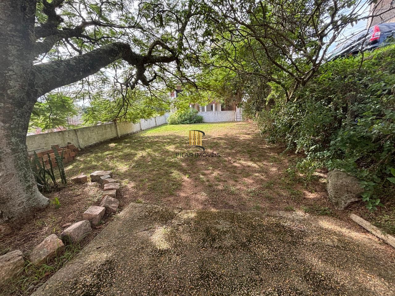 Casa com Amplo Terreno e uma Vista Deslumbrante!!!