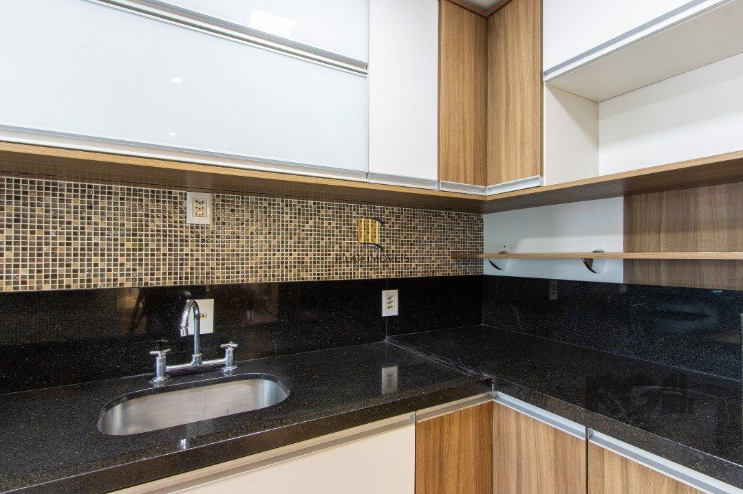 **Apartamento Residencial com 3 Quartos e 3 Banheiros em Camaquã, Porto Alegre, RS**