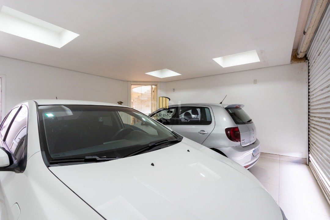Casa para Venda - 463m², 4 dormitórios, sendo 4 suites, 4 vagas - Ipanema