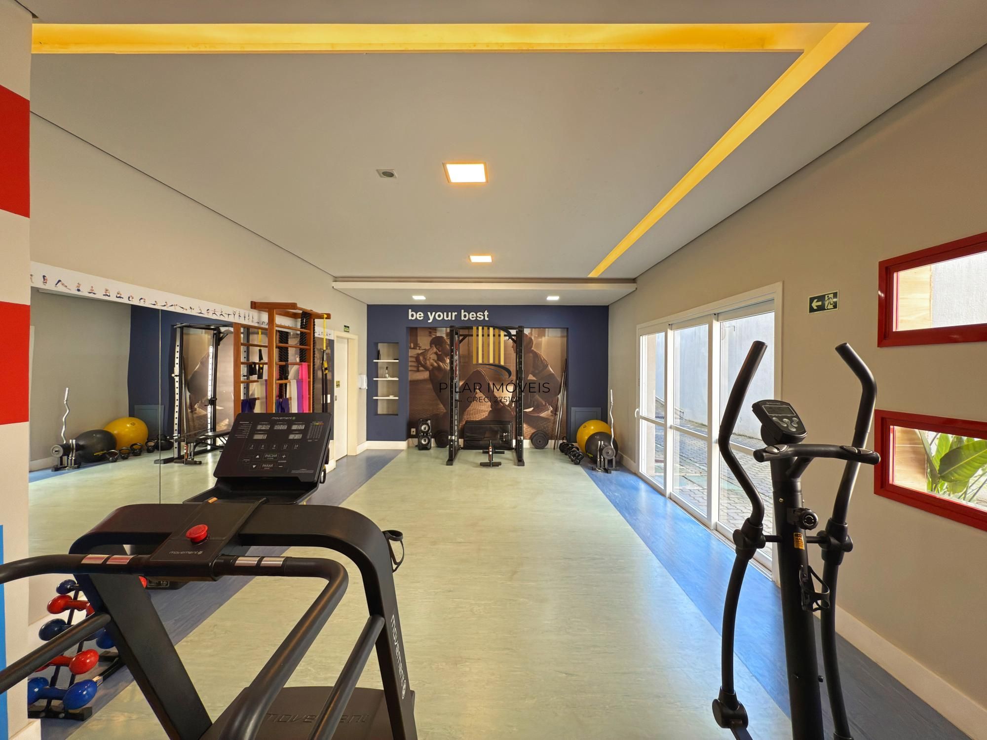 Apartamento 03 Suítes bairro Cristal, 88,97m² de área privativa, semimobiliada e 02 vagas de garagens cobertas.