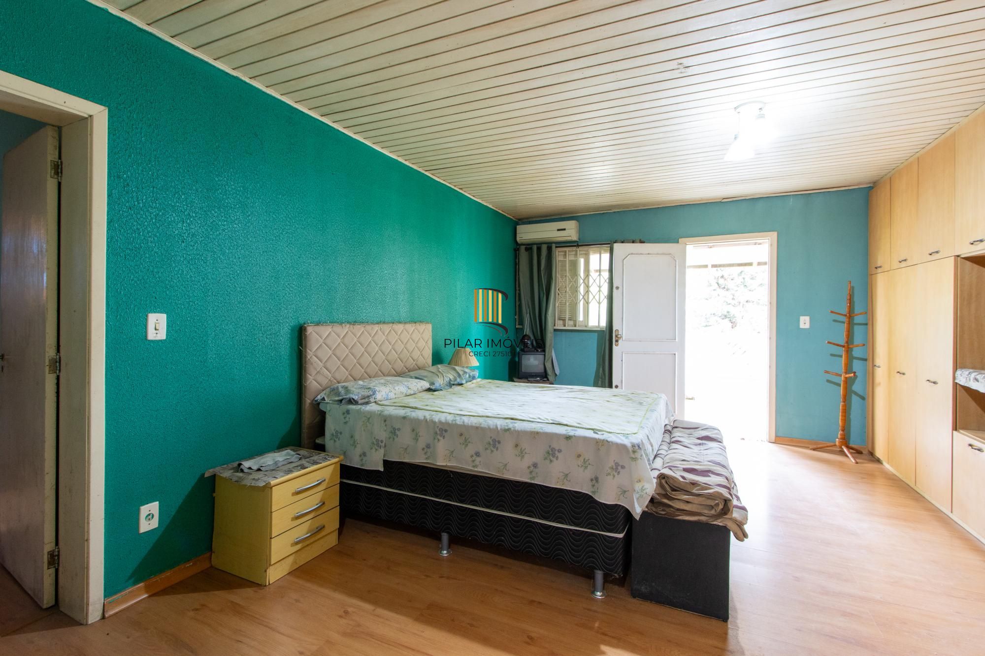 Casa para Venda - 385m², 4 dormitórios, sendo 3 suites, 2 vagas - Belém Velho