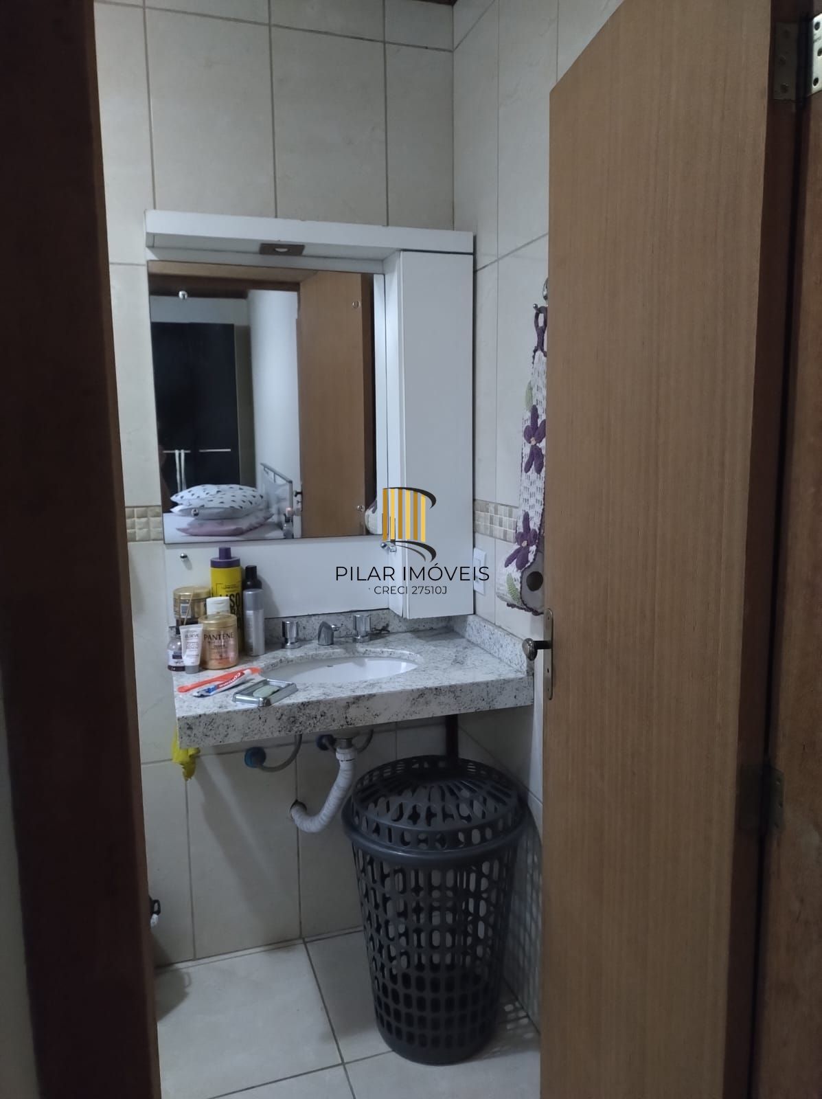 Casa para Venda - 182m², 2 dormitórios, sendo 1 suites, 3 vagas - Lami