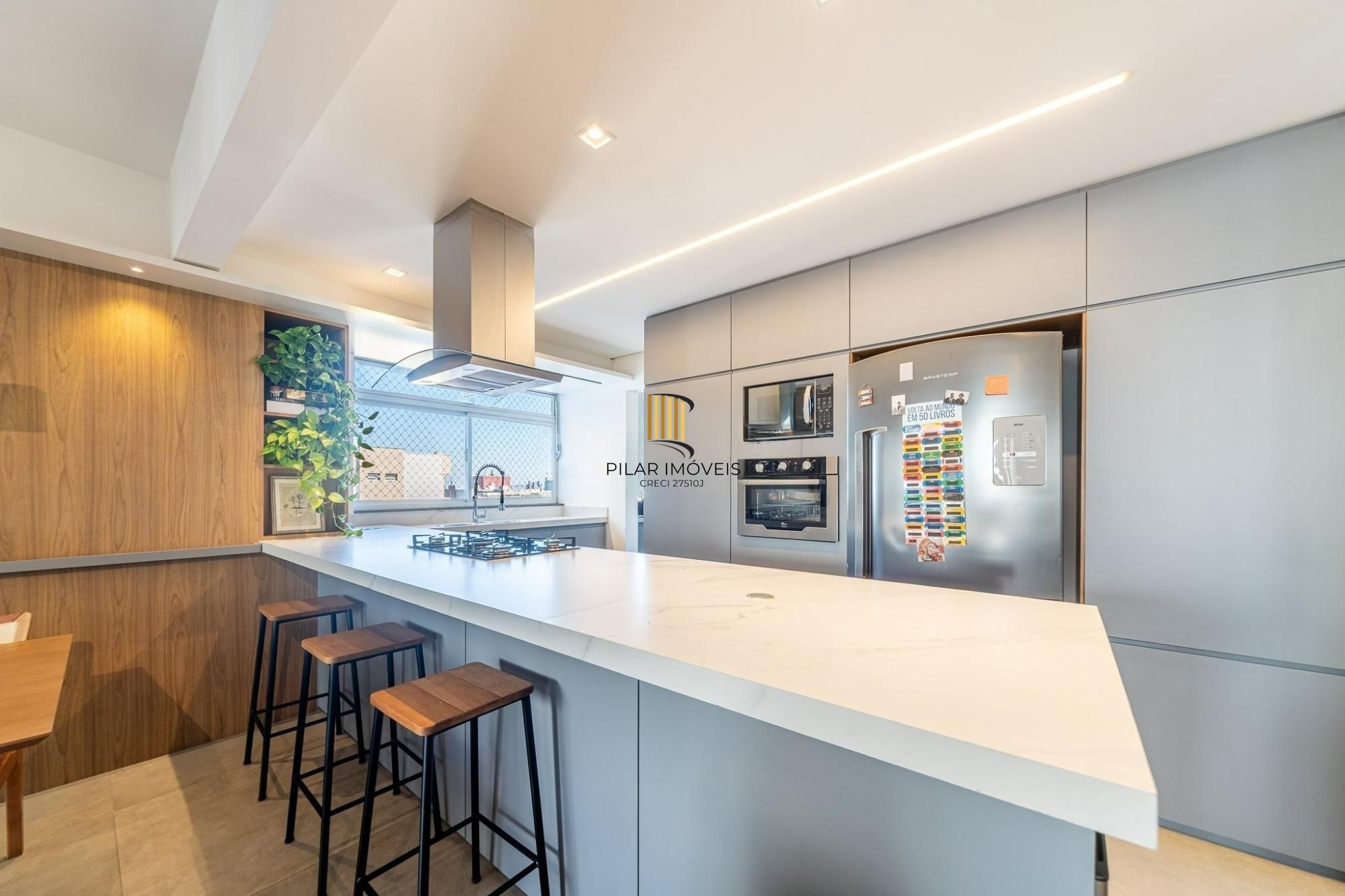 Apartamento Alto Padrão com Vista Definitiva em Bairro Nobre de Porto Alegre