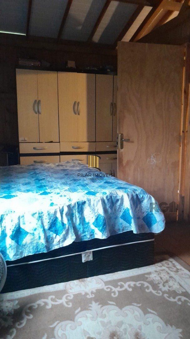 Casa 6 dormitórios no bairro Ponta Grossa