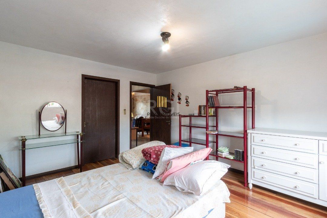 Casa para Venda - 200m², 3 dormitórios, sendo 1 suites, 1 vaga - Aberta dos Morros