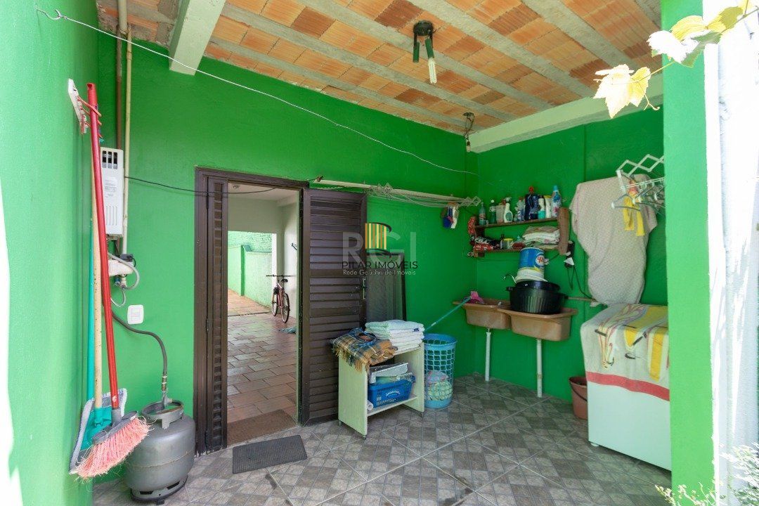 Casa para Venda - 182m², 4 dormitórios, sendo 1 suites, 4 vagas - Jardim Isabel