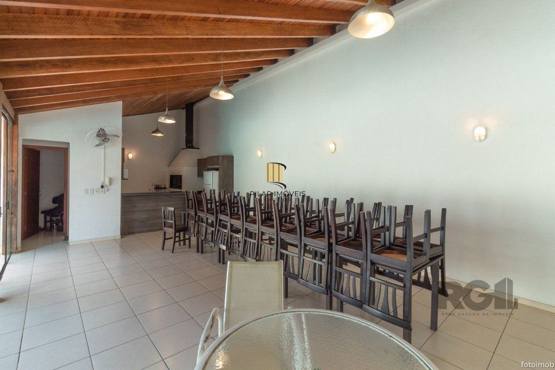 Casa Condominio para Venda - 307m², 5 dormitórios, sendo 1 suites, 4 vagas - Cristal