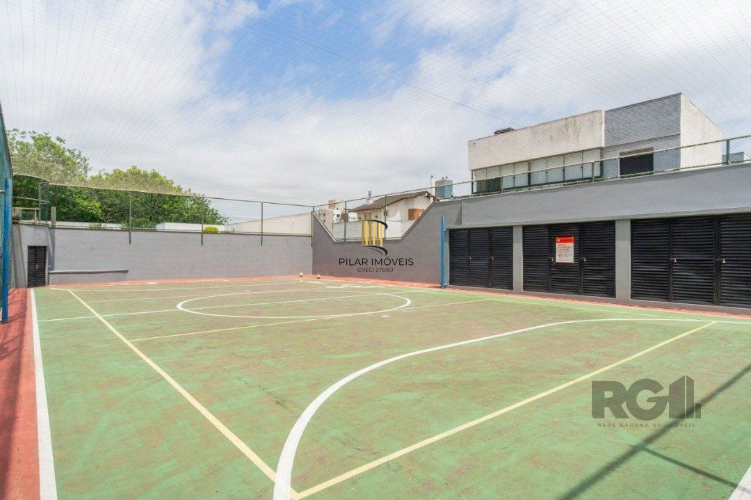 Ótimo apartamento, reformado , dois dormitórios e uma suíte, vaga escriturada.