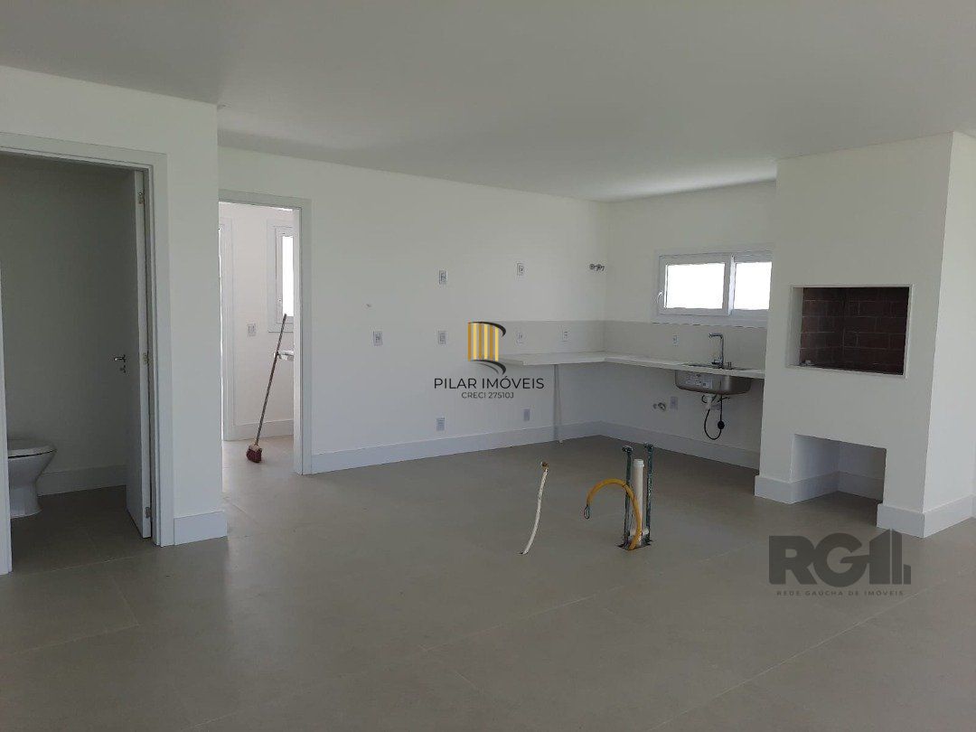 Casa de Condomínio 4 dormitórios no bairro Nova Xangri-lá