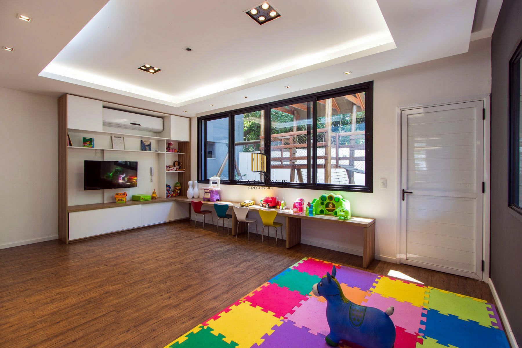 Apartamento com 2 quartos e 65m² à venda em Tristeza, Porto Alegre.