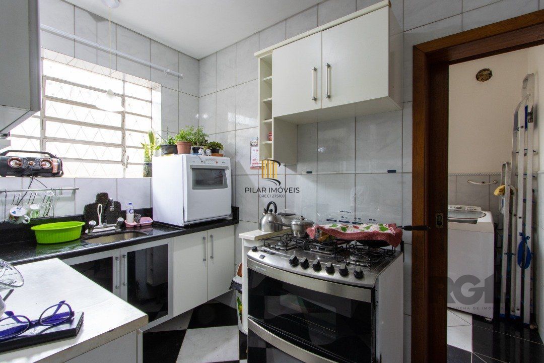 Casa para Venda - 126.89m², 3 dormitórios, 5 vagas - Azenha