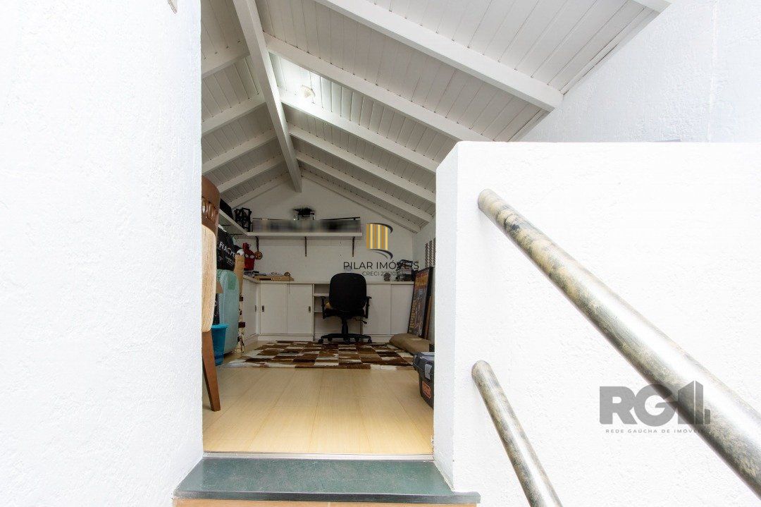 Casa Condominio para Venda - 139m², 3 quartos, 1 suite, 1 vaga - Cavalhada