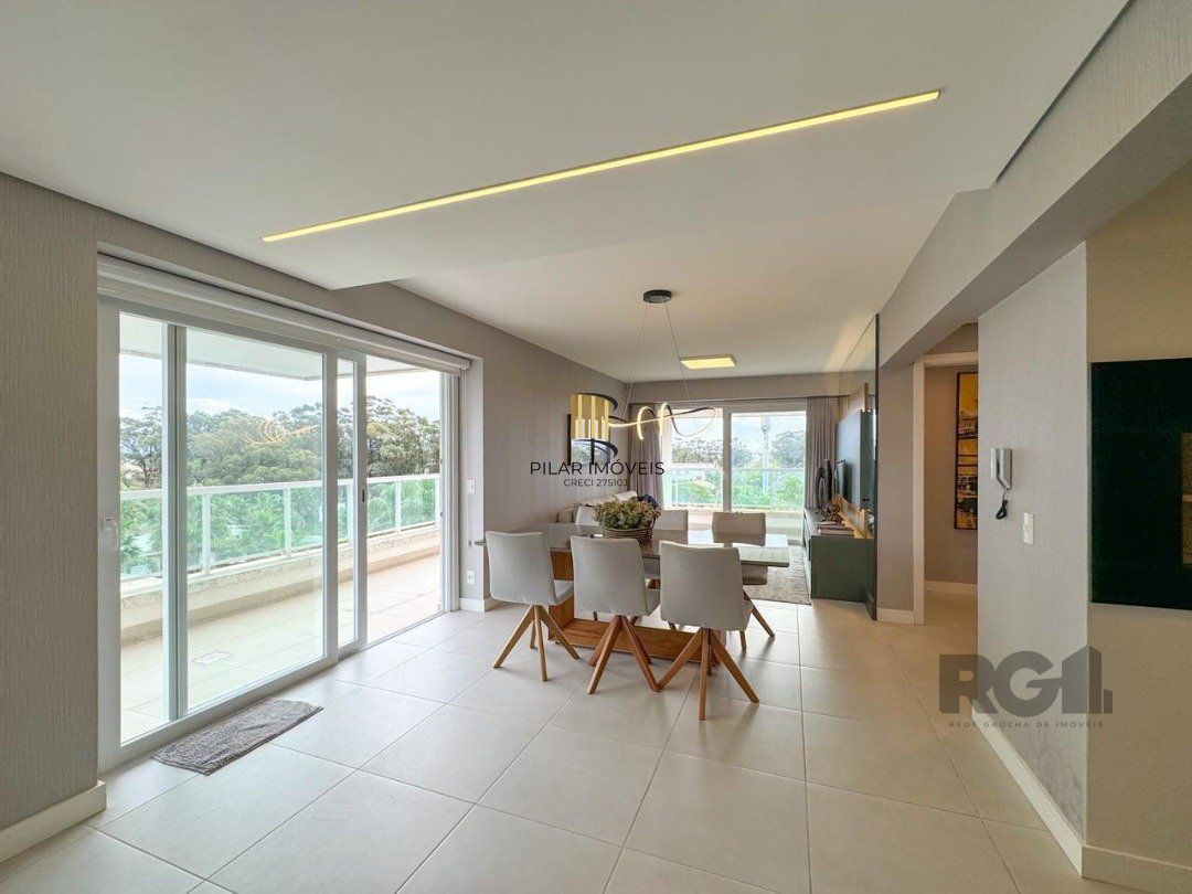 Apartamento para Venda - 138.33m², 3 dormitórios, sendo 1 suites, 3 vagas - Centro