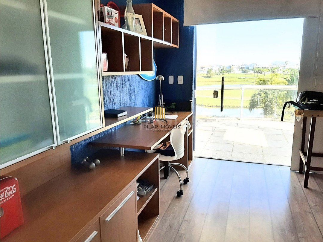 Casa Condominio para Venda - 470m², 4 dormitórios, sendo 3 suites, 3 vagas - Terra Ville