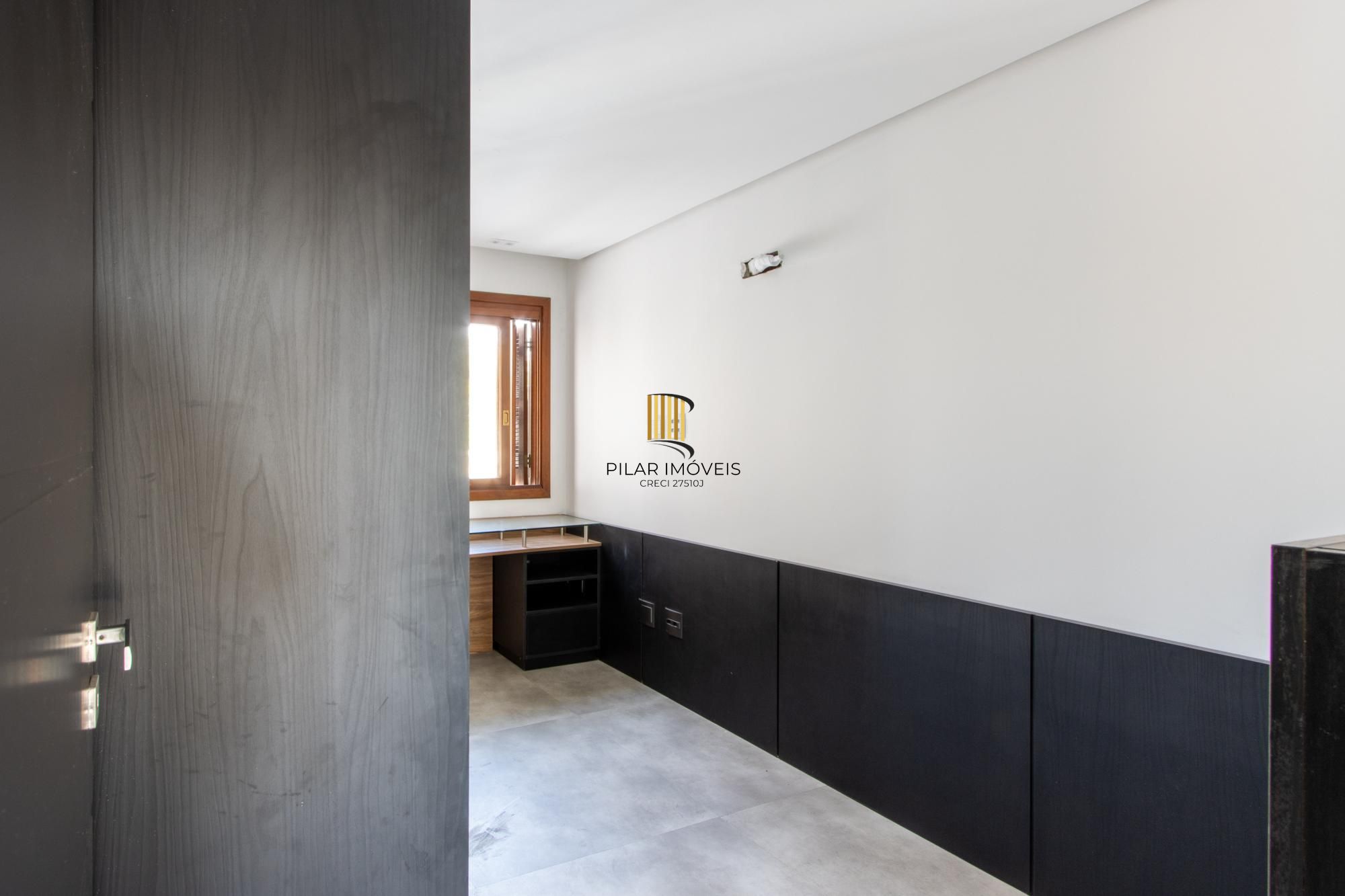 Apartamento 4 dormitórios no bairro Passo da Areia