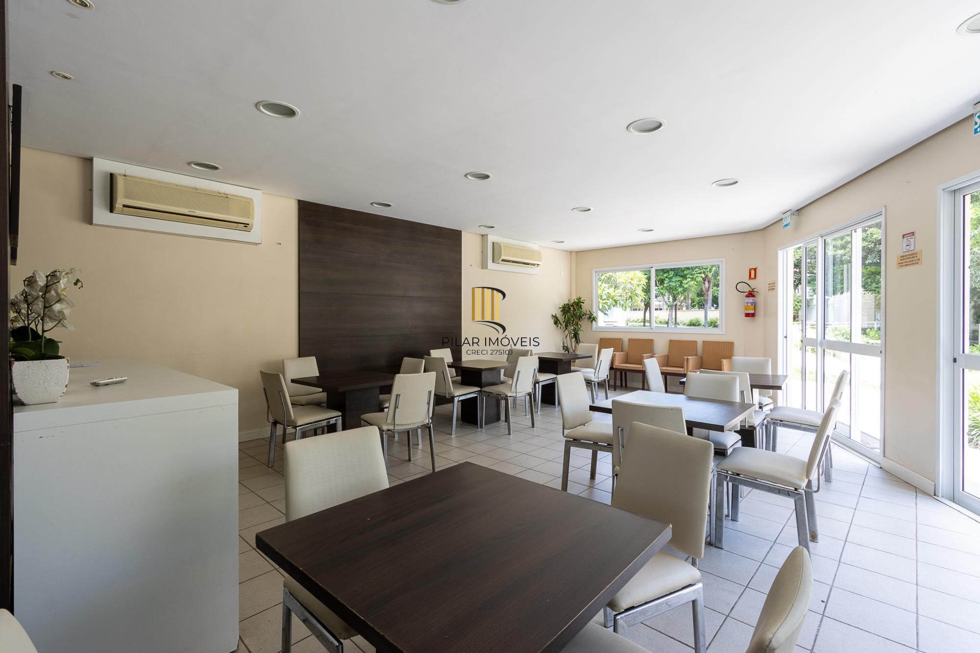 Apartamento 2 quartos, 1 vaga escritura, elevador - Bairro Cristal