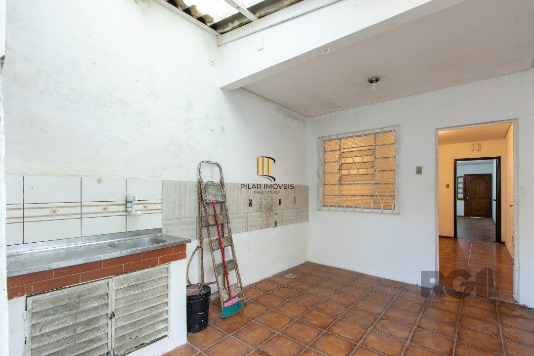Casa 3 dormitórios no bairro Tristeza