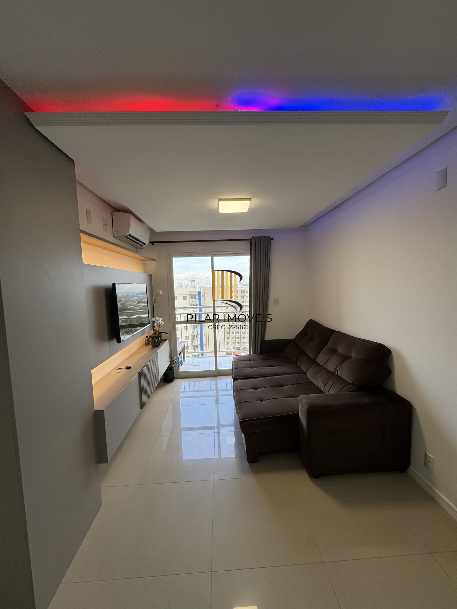 Apartamento de 2 dormitórios, 1 suíte e 1 vaga, em Canoas.