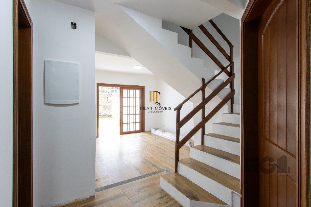 Casa 3 dormitórios no bairro Ipanema