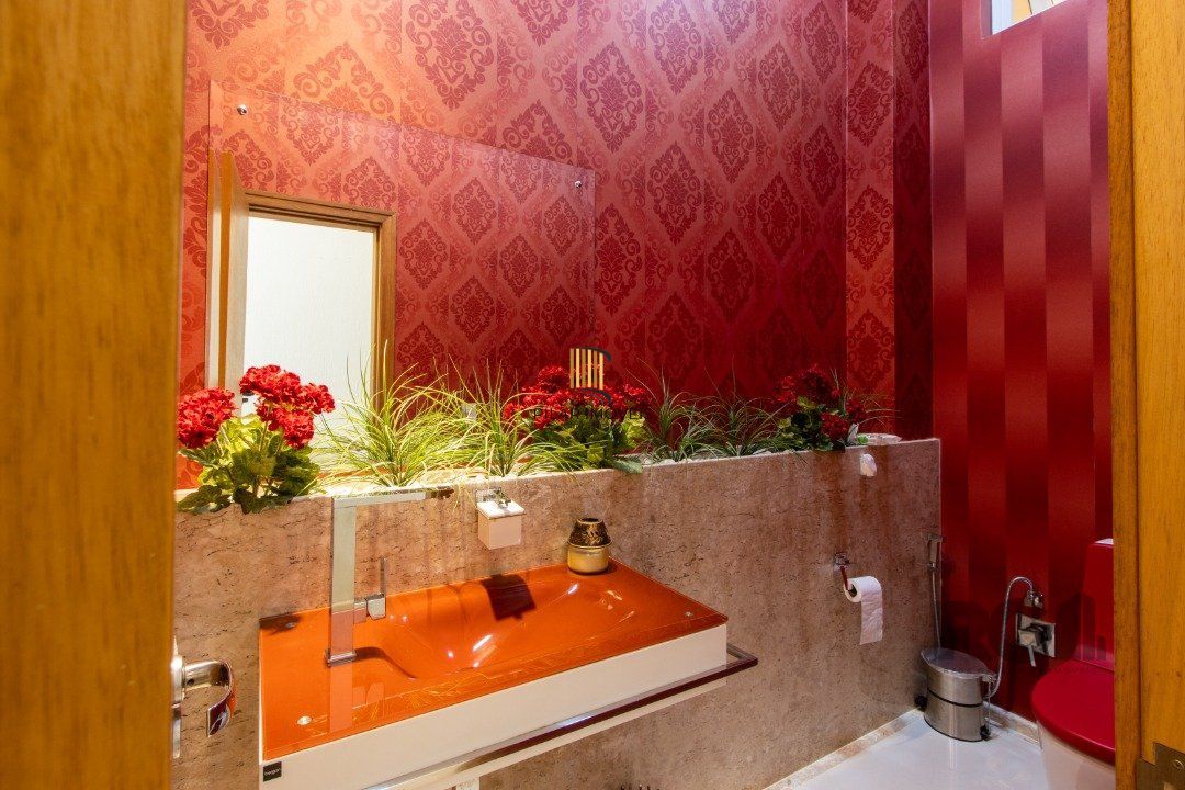 Casa com 5 suites com area privativa 714,00