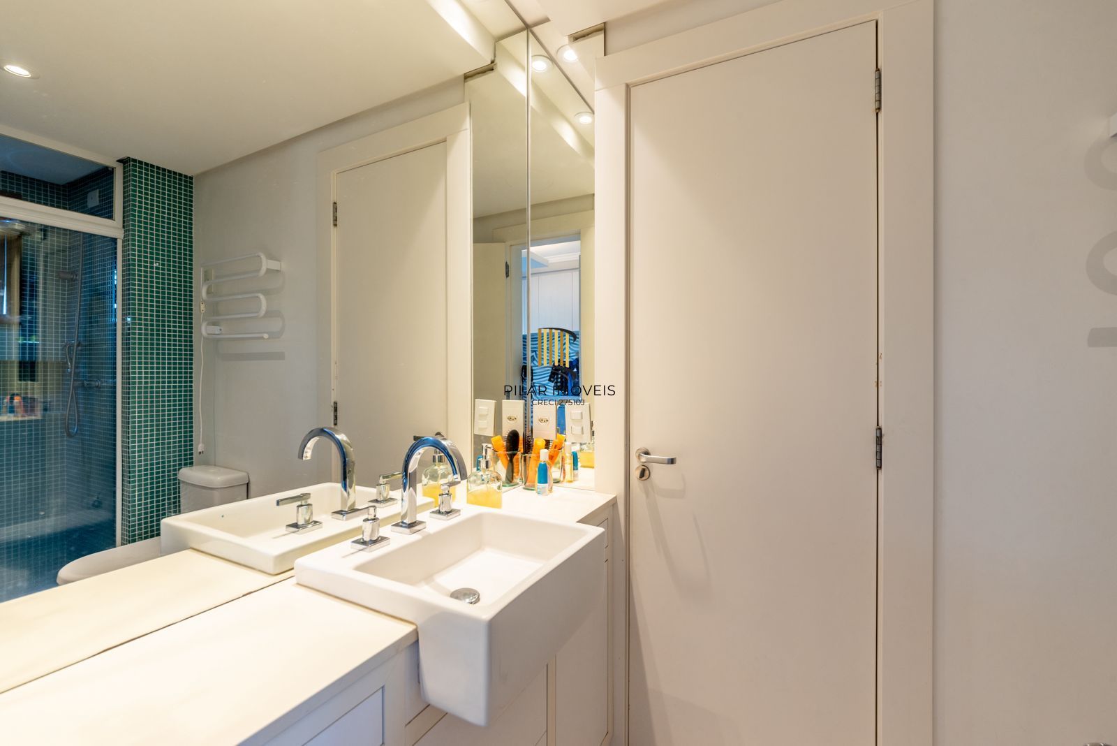 Apartamento exclusivo, decorado com requinte e uma vista incrível!