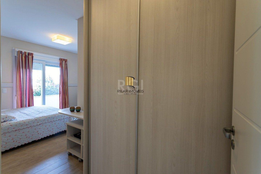 Casa Condominio para Venda - 399m², 5 dormitórios, sendo 5 suites, 4 vagas - Atlântida