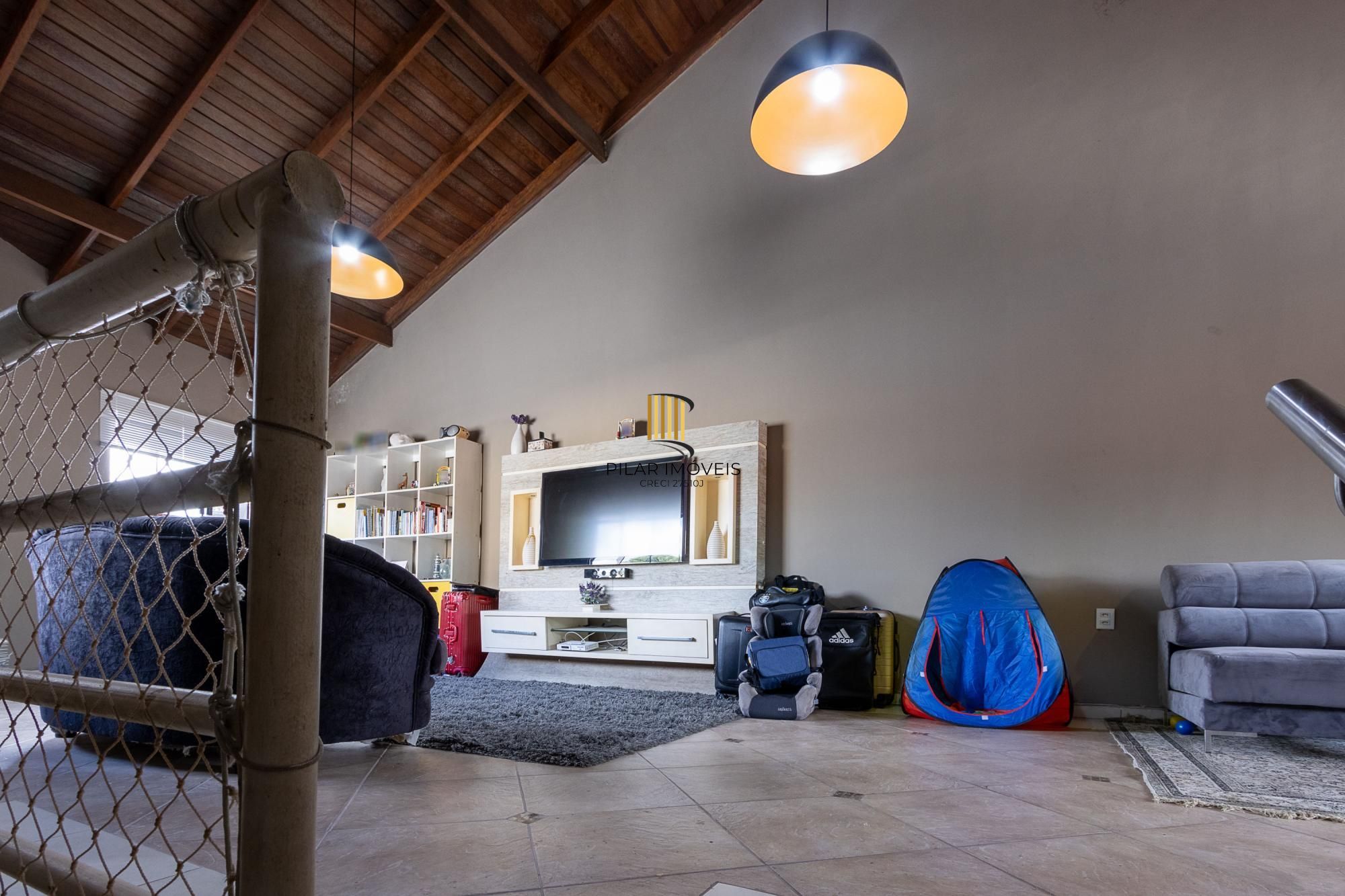 Casa 3 dormitórios no bairro Cristal